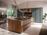 Cucina Design con isola Ménta in bilaminato Legno Noce Cordesco di Miton