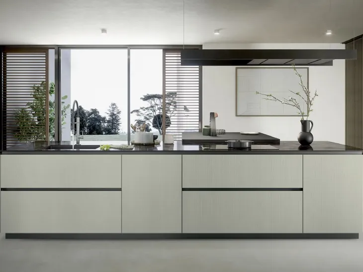 Cucina Moderna con isola Trend 01 in vetro e fenix di Forma Cucine